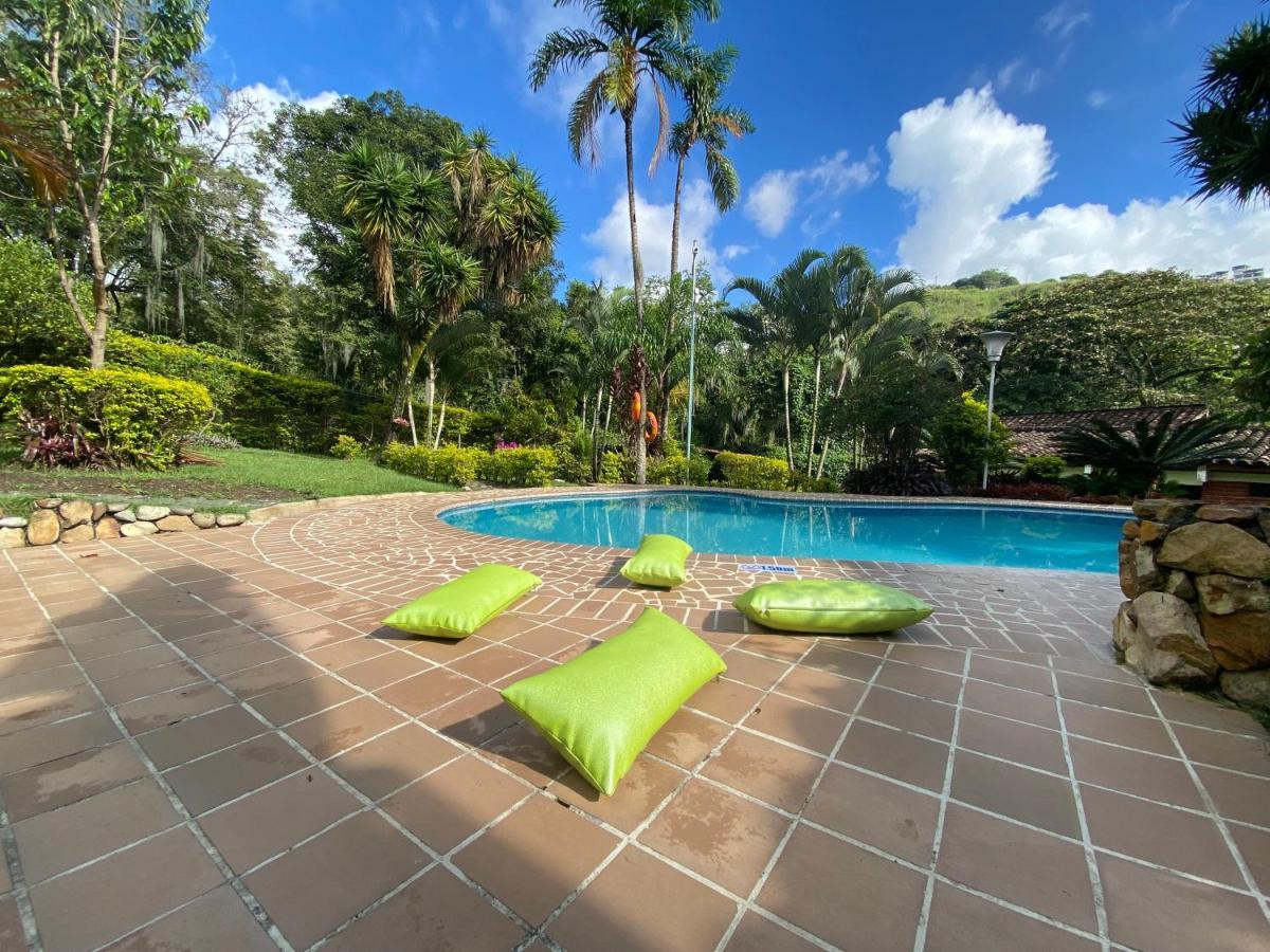 Finca Villa Chalet Del Rio Cali Farm Villa Chalet Cali River Buitenkant foto